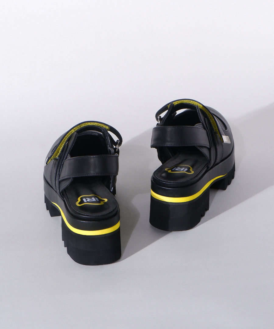 iRi DAANY BK6 Black Leather Sandal